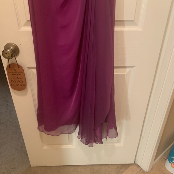 Stunning chiffon purple gown with extra flow swag - Picture 5 of 10